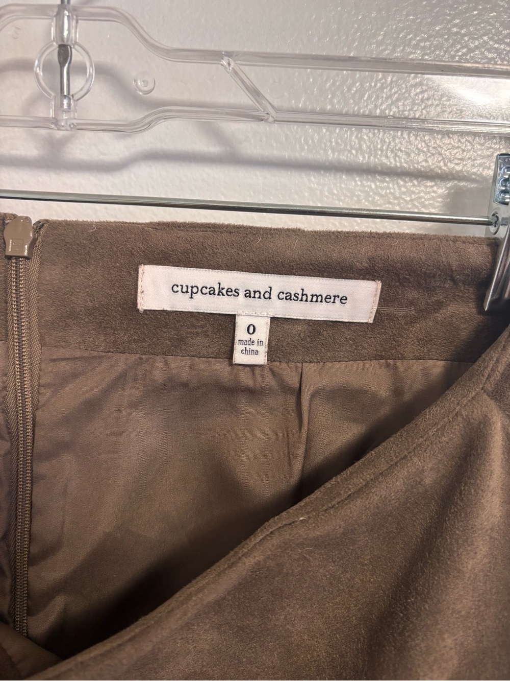 Cupcakes & Cashmere brown mini skirt - Picture 3 of 3